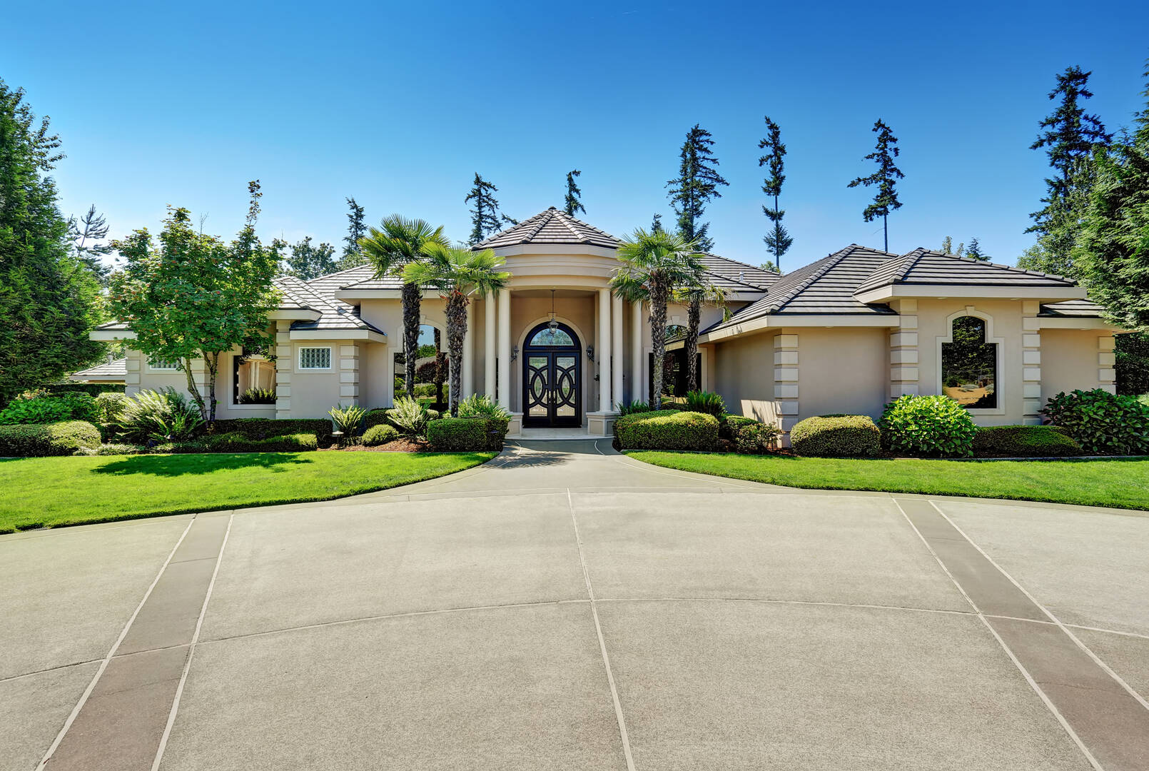 BroadAcre Apartments