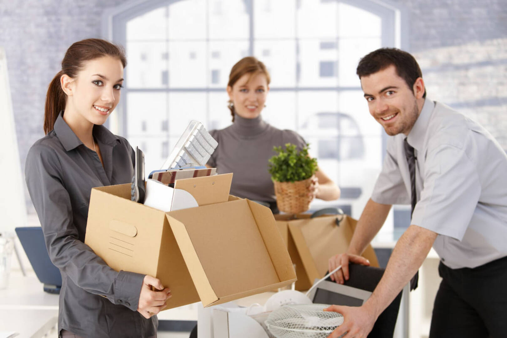 OMALiNK Airport Shuttle Charter & Town Car Service