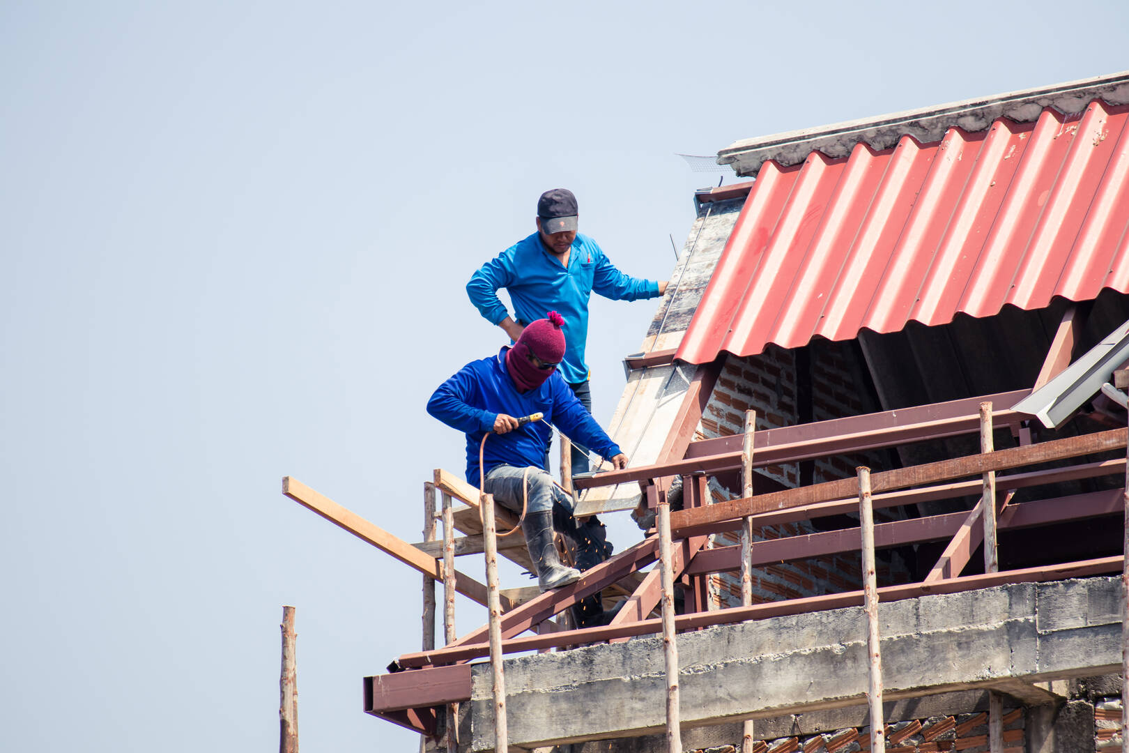 T&M Roofing