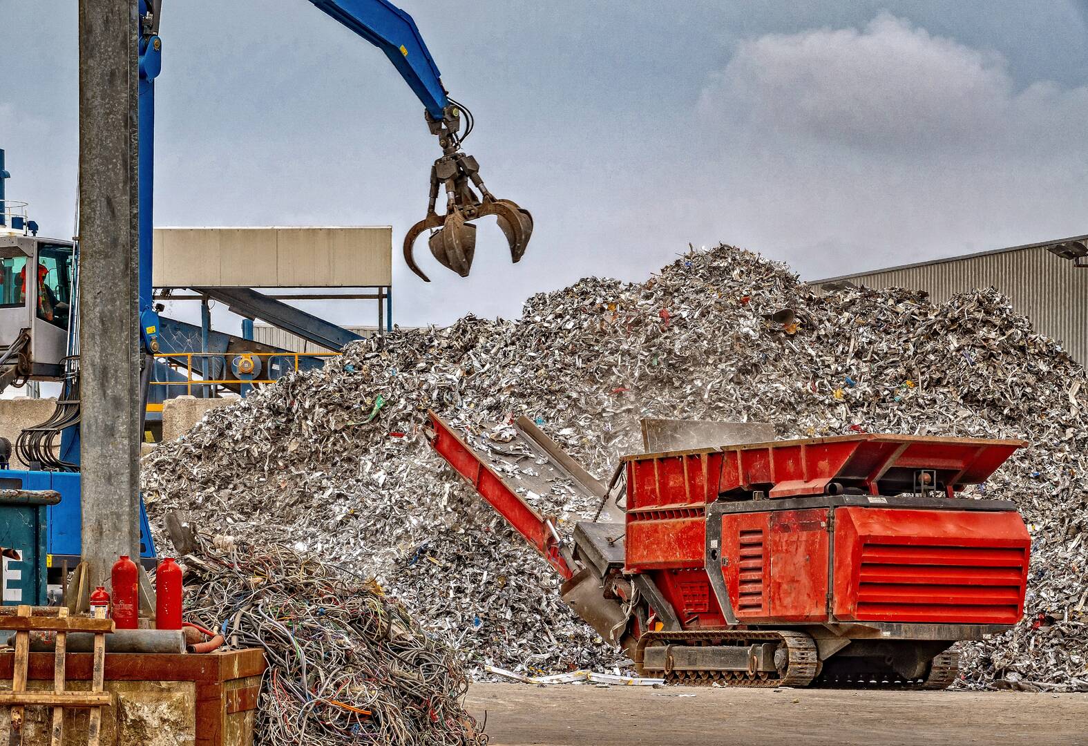 A & M Metals  Inc.